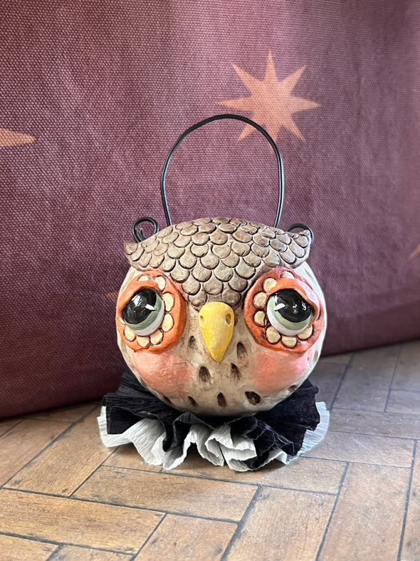 Owl Trick or Treat Ornament