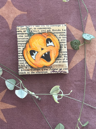 Vampy Jack o Lantern brooch
